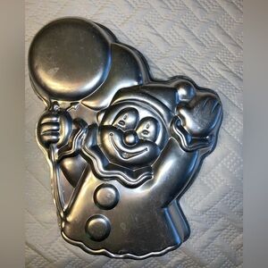 CLOWN Cake Pan with BALLOON. Wilton vintage. Good used condition. Party.